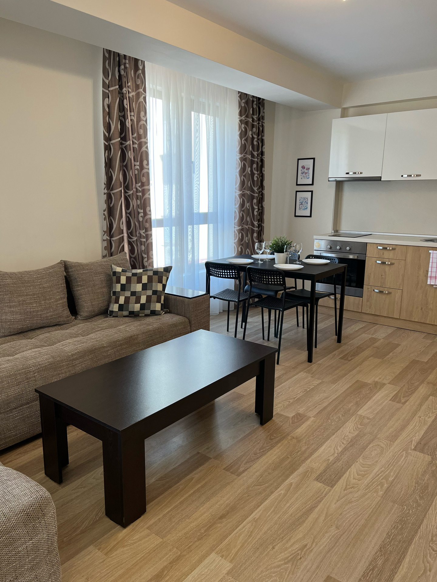 Apartment (bedroom + sofa-bed) — Apartments Flora Burgas (1)