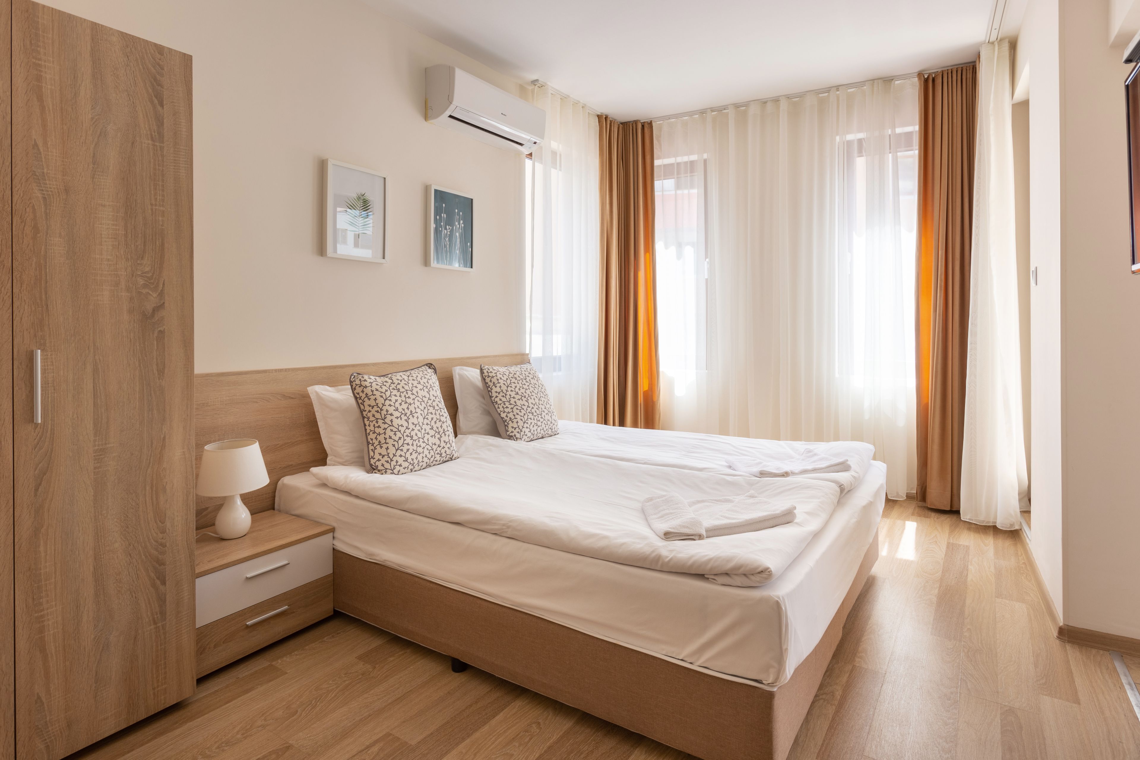 Tomannsrom (2 enkeltsenger) — Apartments Flora Burgas (2)