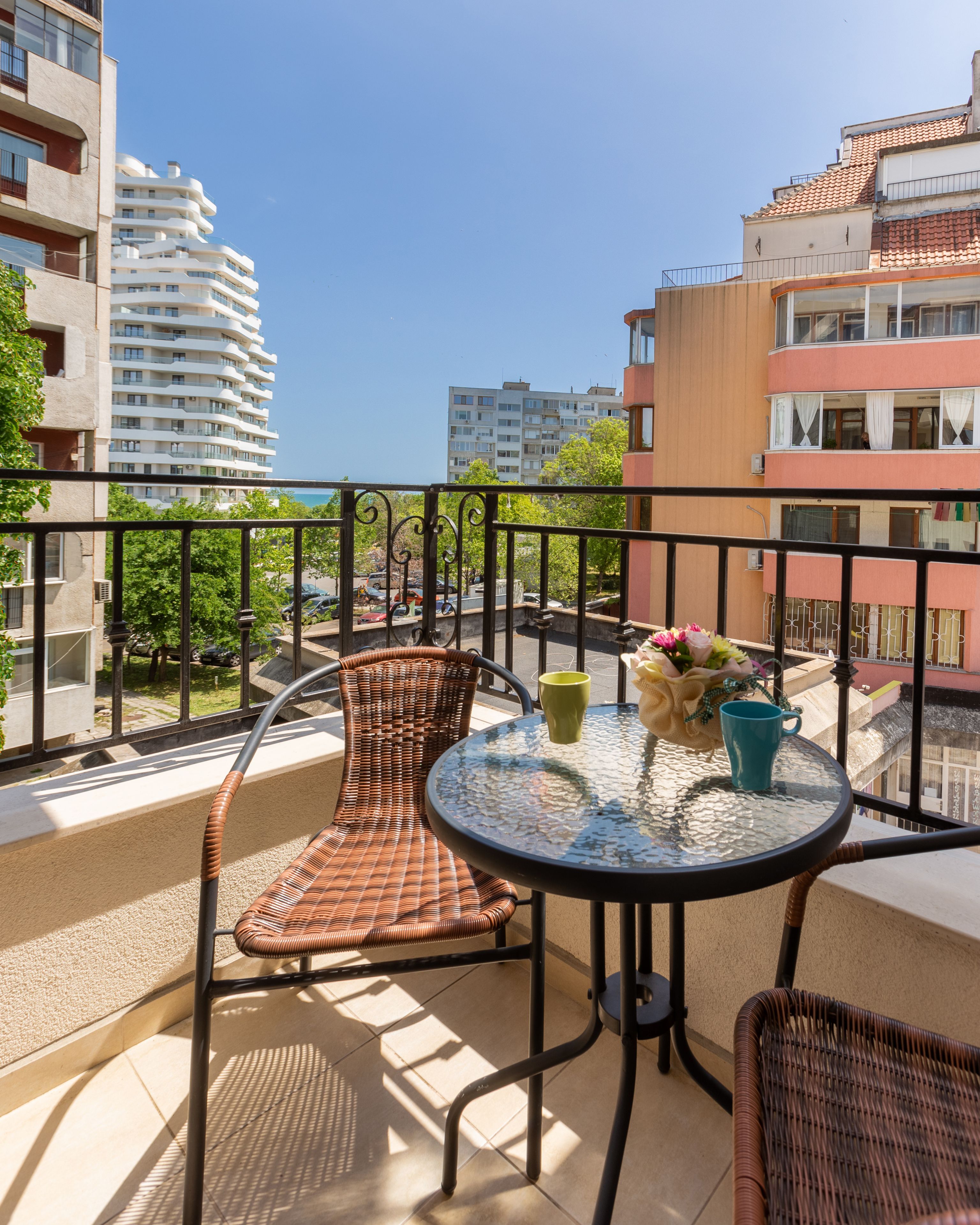 Chambre double (1 lit double) — Apartments Flora Burgas (3)
